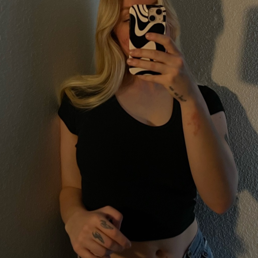 Cropped top